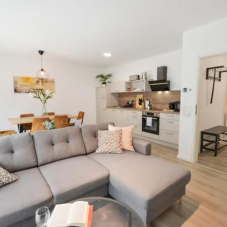 At Weinmeister - Perfekt Fuer 6 - Terrasse בילפלד