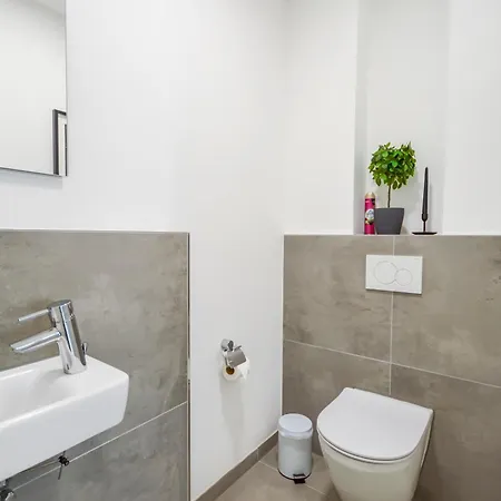 At Weinmeister - Perfekt Fuer 6 - Terrasse